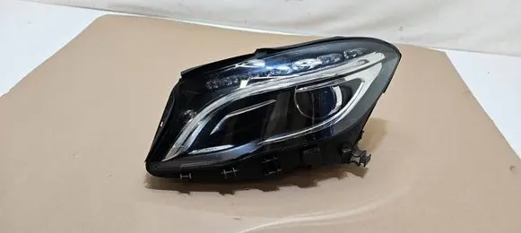 Mercedes-Benz GLA W156 X156 Headlight/headlamp A1569061700