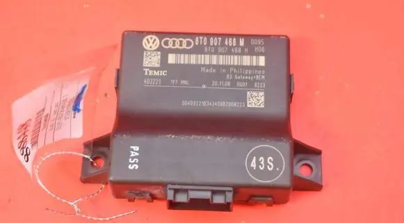 Audi A5 8T 8F Engine control unit/module ECU 8T0907468M