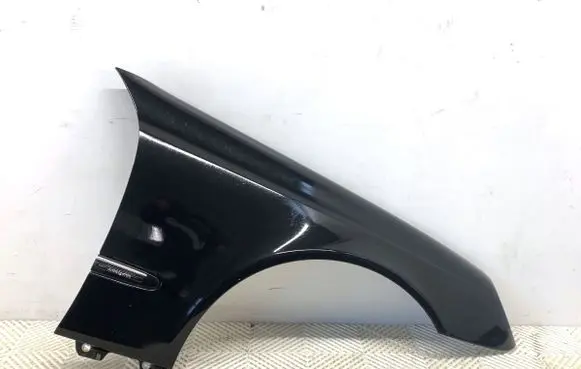 Mercedes-Benz E W211 Fender 