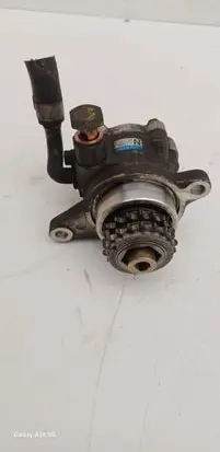 Nissan Almera N16 Power steering pump 5M321