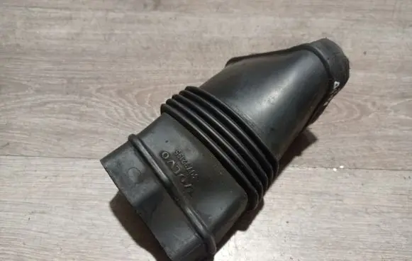 Volvo S80 Air intake duct part 30792195 72102648