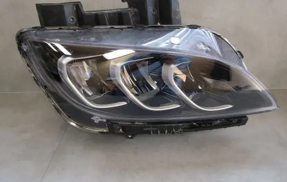 Hyundai Kona I Headlight/headlamp 92102J9600 A26B 2108200216