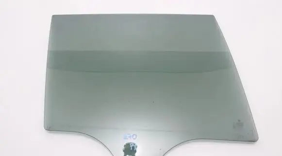 BMW X5 E70 Rear vent window glass 7163752