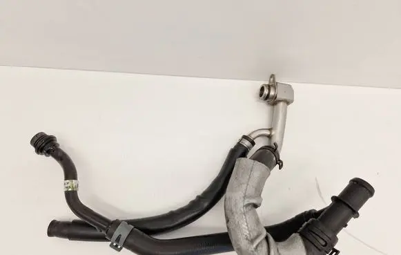 Volkswagen Tiguan Engine coolant pipe/hose 06K121065R 06K121497AQ