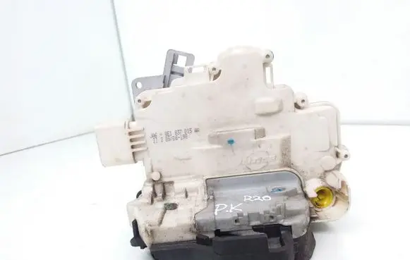 Audi A4 S4 B7 8E 8H Front door lock 8E1837015AA