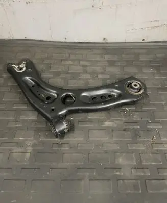 Volkswagen Golf VII Front lower control arm/wishbone