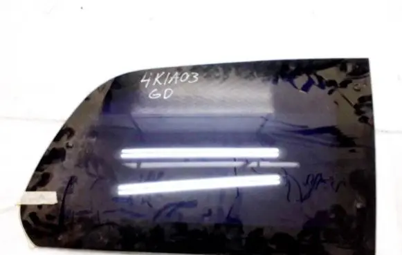 KIA Carnival Rear side window