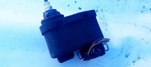 Headlight level adjustment motor