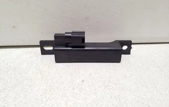 Nissan Navara D23 Keyless system antenna 6210429