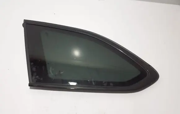 BMW 5 G30 G31 G38 Rear side window 7387467