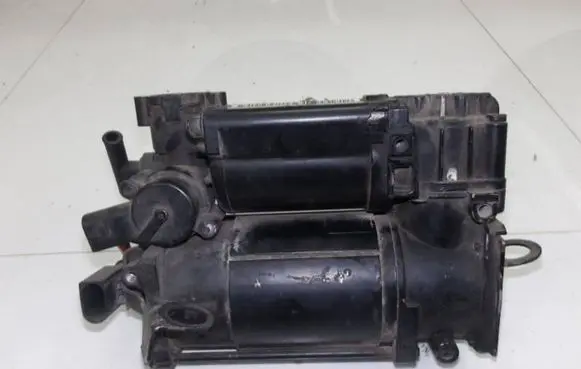 Mercedes-Benz E W211 Air suspension compressor A2113201704