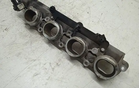 Alfa Romeo 159 Intake manifold 08714033