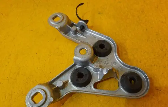Mercedes-Benz SL R232 ABS pump bracket A2324310400