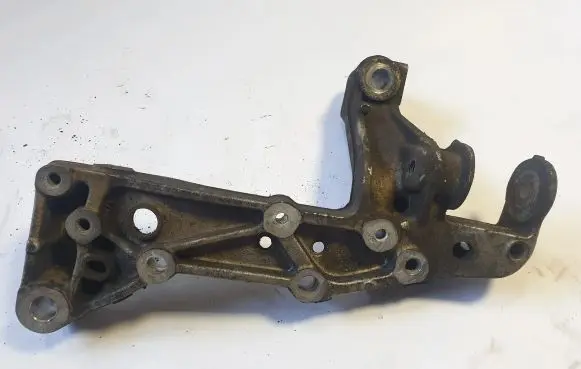 Volkswagen Eos Front lower control arm/wishbone 1K0199296F