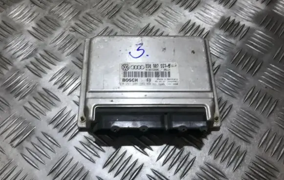 Audi A4 S4 B5 8D Engine control unit/module 0261204183 8d0907557s