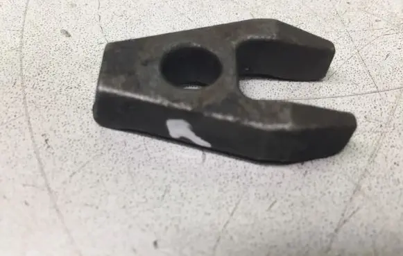 Chrysler Voyager Fuel Injector clamp holder