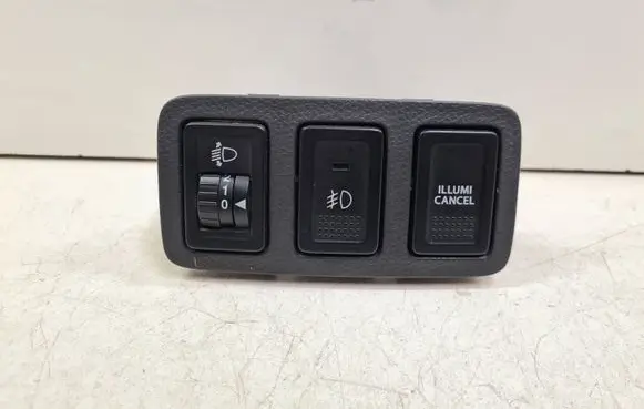 Suzuki Swift I A set of switches R23424 7331262J10