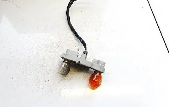 Ford Mondeo MK IV Tail light bulb cover holder 7s7113n004a 7s71-13n004-a