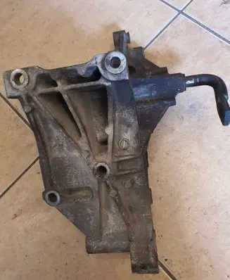 Volkswagen Golf III Generator/alternator bracket 028903143AB