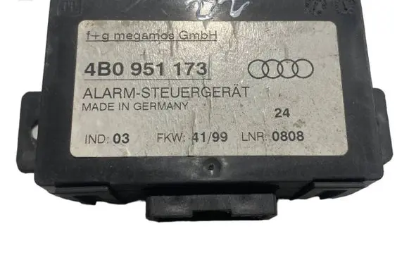Audi A6 S6 C5 4B Alarm control unit/module 4B0951173