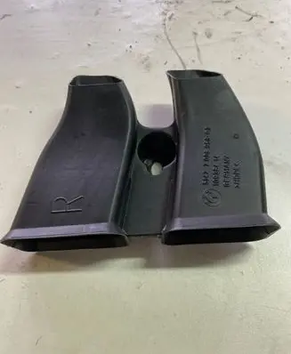 BMW 5 E60 E61 Cabin air duct channel 7008958 10938414