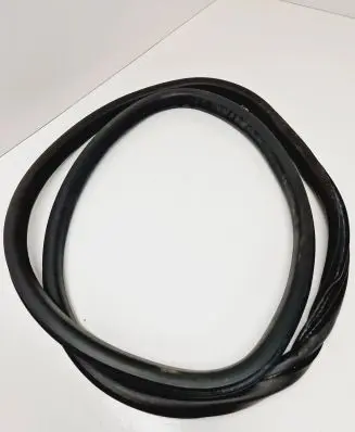 Peugeot 2008 I Rear door rubber seal (on body) 