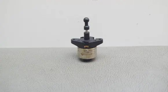 Volkswagen Touran III Headlight level adjustment motor PL35L024Y6V6