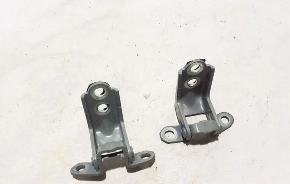 Nissan Qashqai J12 Front door upper hinge 804206UA1A
