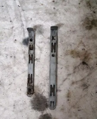 Volvo XC90 Headlight/headlamp mounting bracket 8637181