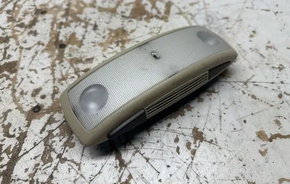Volvo XC70 Rear seat light 31268986
