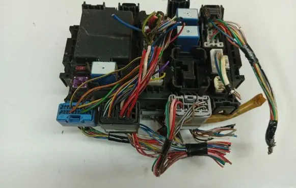 Nissan Pixo Comfort/convenience module 3677068K1