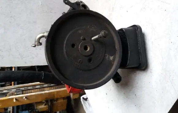 BMW 3 E46 Power steering pump