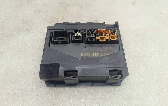 Volkswagen PASSAT B7 Comfort/convenience module 3AA959433