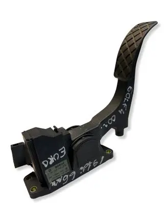 Volkswagen Golf IV Accelerator throttle pedal 0281002342 1J1721503K 083106884YB3