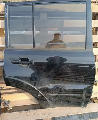 Mitsubishi Pajero Rear door NOCODE