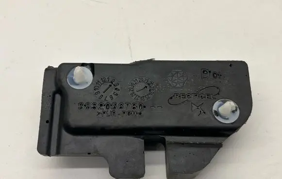 Citroen DS4 Other exterior part 9832056780