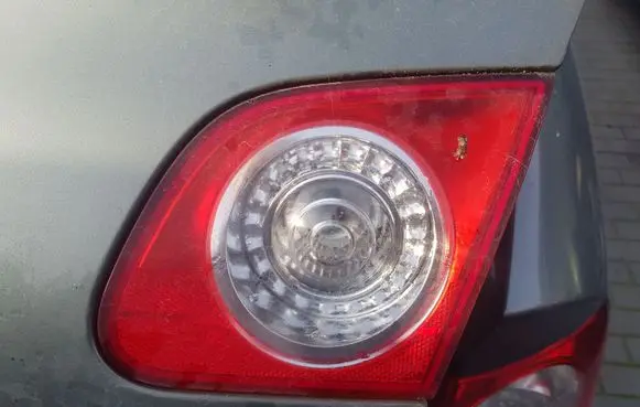 Volkswagen PASSAT B6 Tailgate rear/tail lights