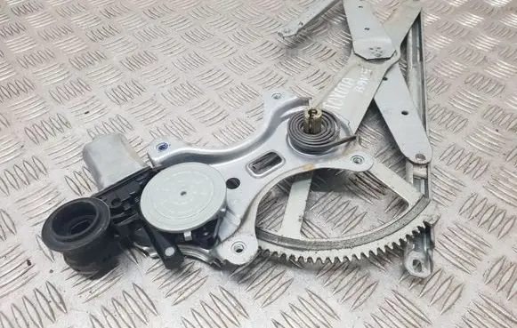 Toyota RAV 4 (XA20) Front door window regulator with motor 8571042070 2621000940