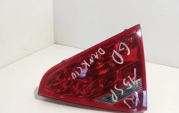Audi A5 8T 8F Tailgate rear/tail lights 8T0945094A