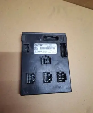 Audi A4 S4 B8 8K Comfort/convenience module 8K0907063C