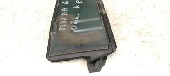 Rear vent window glass