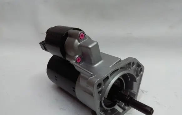 Volkswagen Golf III Starter motor 036911023C 0001107025
