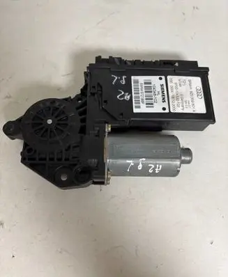Audi A2 Rear door window regulator motor 8Z0959801A 104348102 9700104332102
