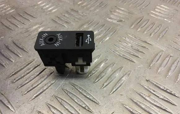 BMW X1 F48 F49 AUX in-socket connector 9229246