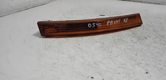 Volkswagen PASSAT B6 Front indicator light 3C0953042J