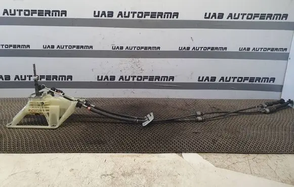 Mazda 3 II Gear shifter/selector KE4046100 K3605