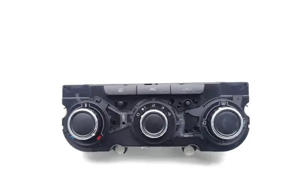 Skoda Octavia Mk2 (1Z) Climate control unit 3T0820047R 5HB00975240