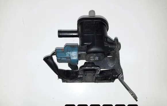 Toyota Auris 150 Turbo solenoid valve 90910tc002