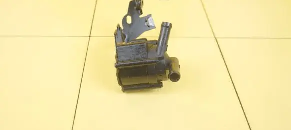 Mini Cooper Countryman R60 Water pump 8843817 4HTR25