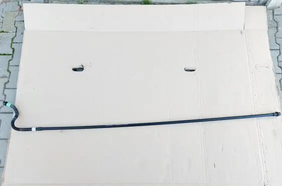 Engine coolant pipe/hose